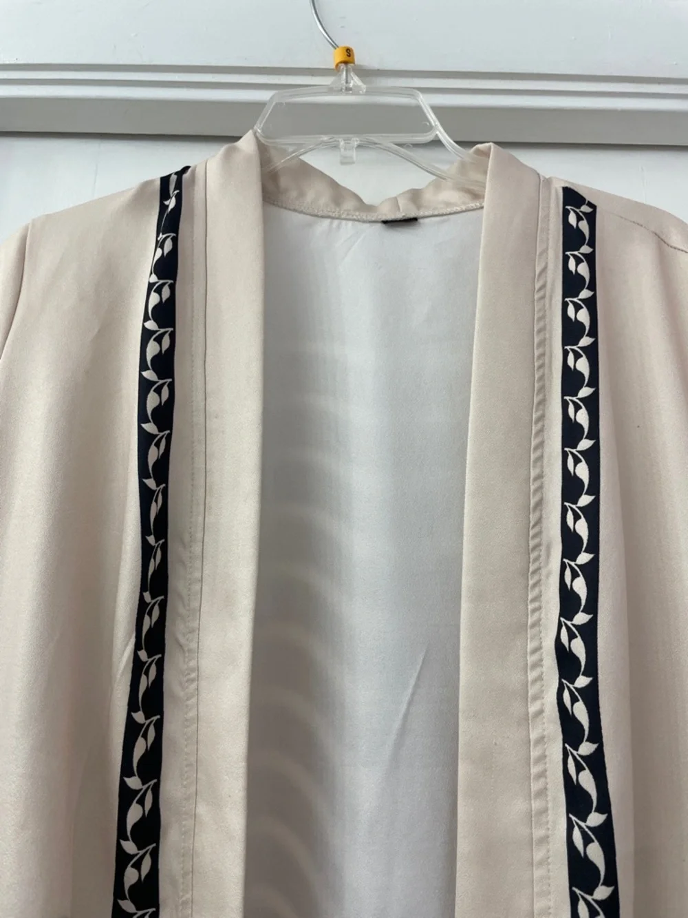 Beige and Black Printed Kimono Duster - Picture 4 of 7